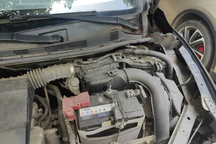 Used Nissan Sylphy 2016 1.6 XL CVT Deluxe Edition Engine Bay Left