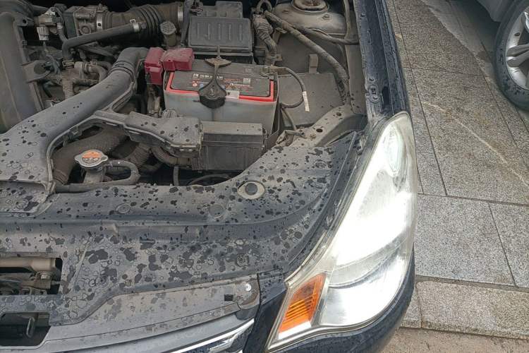 Used Nissan Sylphy 2016 Classic 1.6XE Manual Comfort Edition Engine Bay Left