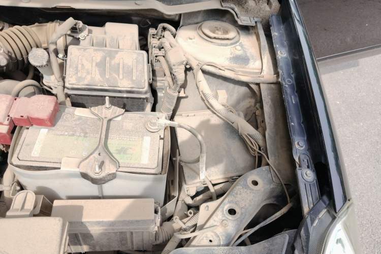 Used Nissan Sylphy 2016 Classic 1.6XE Automatic Leading Edition Engine Bay Left