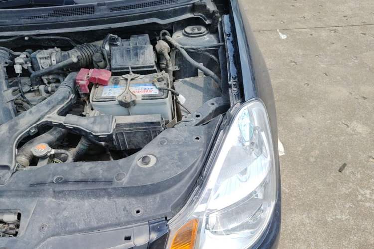 Used Nissan Sylphy 2016 Classic 1.6XE Automatic Comfort Edition Engine Bay Left