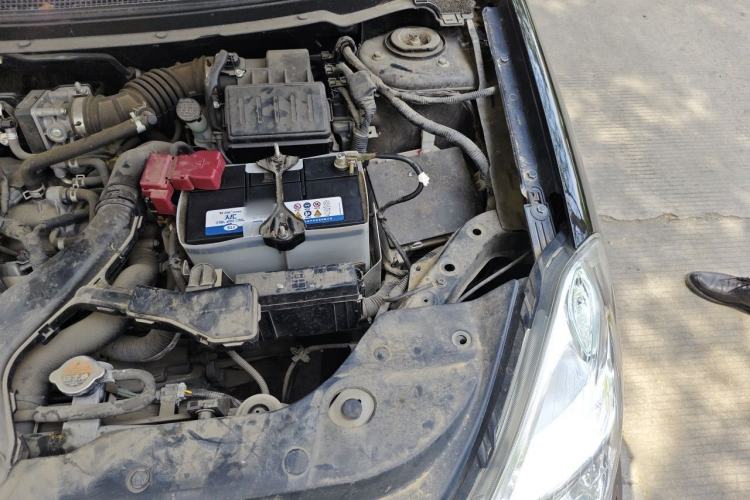 Used Nissan Sylphy 2016 Classic 1.6XE Manual Comfort Edition Engine Bay Left
