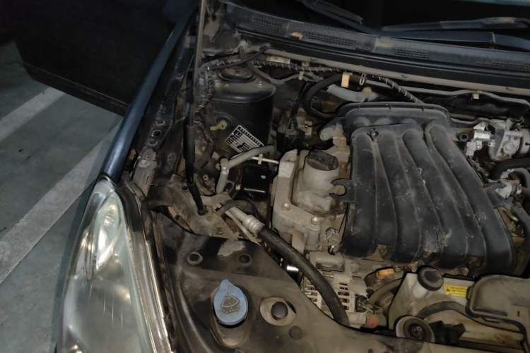 Used Nissan Sylphy 2016 Classic 1.6XE Automatic Comfort Edition Engine Bay Right
