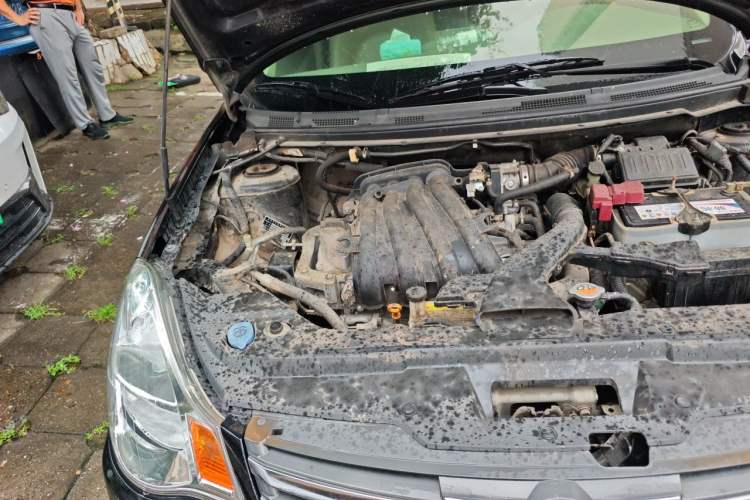 Used Nissan Sylphy 2016 1.6XE Manual Comfort Edition Engine Bay Right
