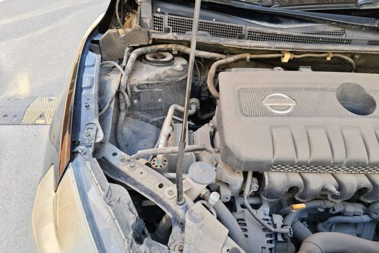 Used Nissan Sylphy 2016 1.6 XL CVT Deluxe Edition Engine Bay Right