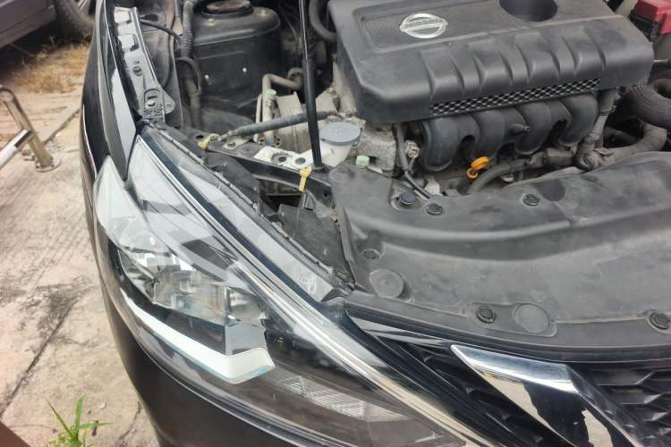 Used Nissan Sylphy 2016 1.6 XL CVT Deluxe Edition Engine Bay Right