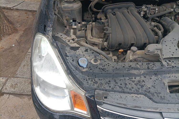 Used Nissan Sylphy 2016 Classic 1.6XE Manual Comfort Edition Engine Bay Right