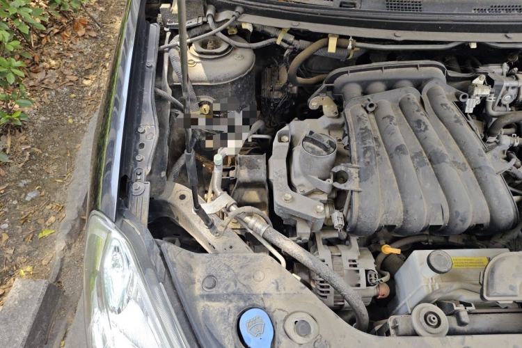 Used Nissan Sylphy 2016 Classic 1.6XE Manual Comfort Edition Engine Bay Right