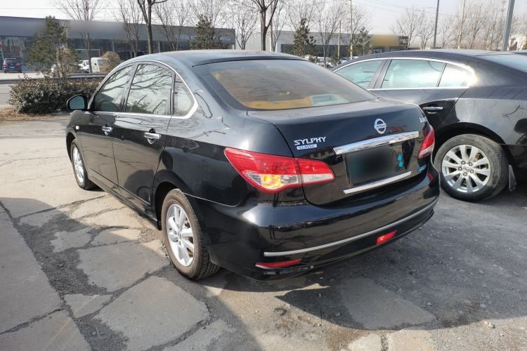 Used Nissan Sylphy 2016 Classic 1.6XE Manual Leading Edition Exterior 2