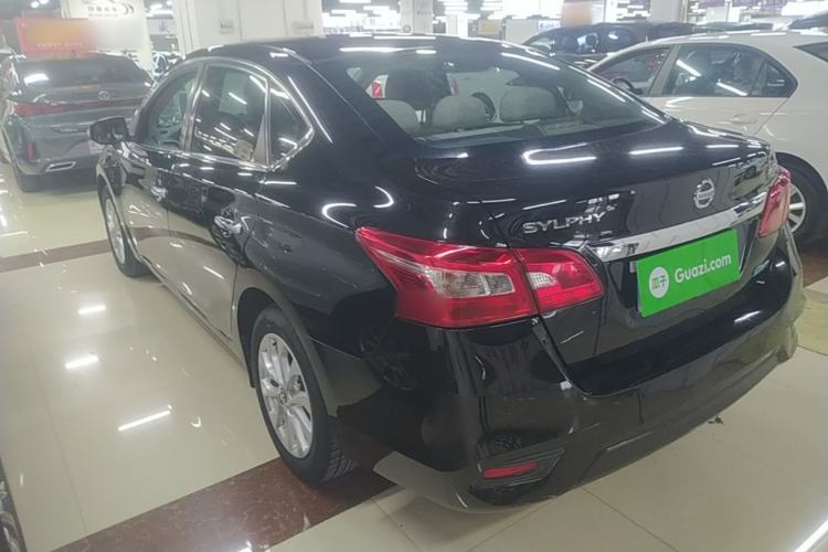 Used Nissan Sylphy 2016 1.6 XL CVT Deluxe Edition Exterior 2
