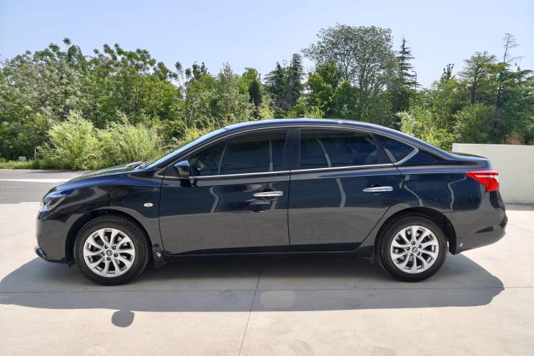 Used Nissan Sylphy 2016 1.6XE CVT Comfort Edition Exterior 3