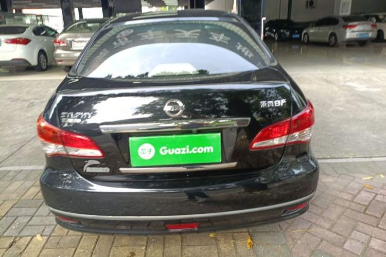 Used Nissan Sylphy 2016 Classic 1.6XE Automatic Leading Edition Exterior 3
