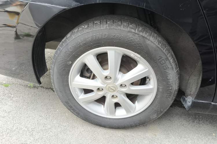 Used Nissan Sylphy 2016 Classic 1.6XE Manual Leading Edition Exterior 5
