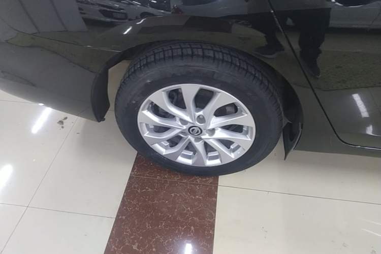 Used Nissan Sylphy 2016 1.6 XL CVT Deluxe Edition Exterior 5