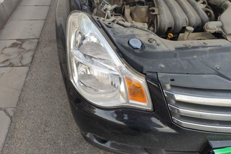 Used Nissan Sylphy 2016 Classic 1.6XE Automatic Leading Edition Exterior 6