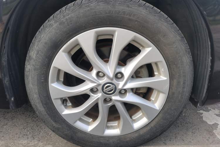 Used Nissan Sylphy 2016 Classic 1.6 XL Automatic Luxury Edition Exterior 7