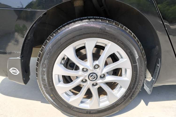 Used Nissan Sylphy 2016 1.6XE CVT Comfort Edition Exterior 8