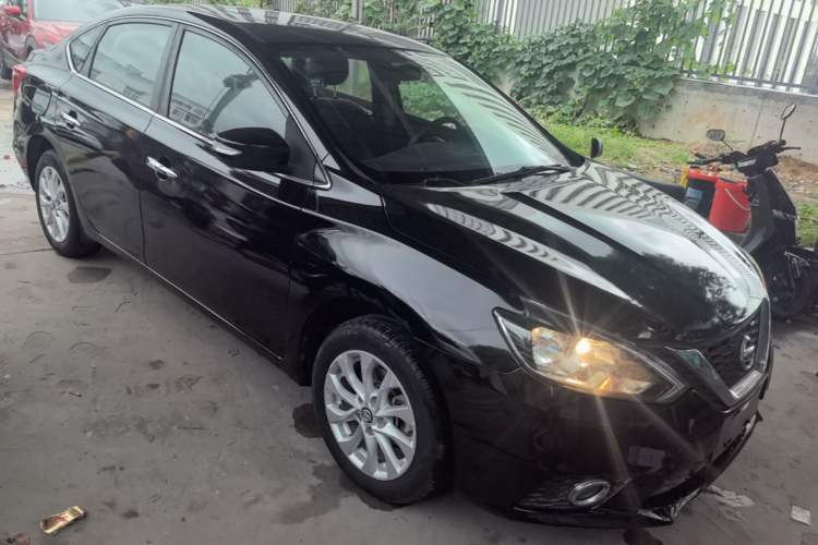 Used Nissan Sylphy 2016 1.6 XL CVT Deluxe Edition Front Right 45 Deg