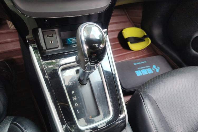 Used Nissan Sylphy 2016 1.6XV CVT Smart Enjoyment Version Gear Lever