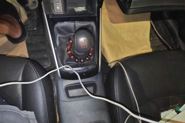 Used Nissan Sylphy 2016 1.6 XL Manual Luxury Edition Gear Lever