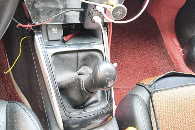 Used Nissan Sylphy 2016 1.6 XL Manual Luxury Edition Gear Lever
