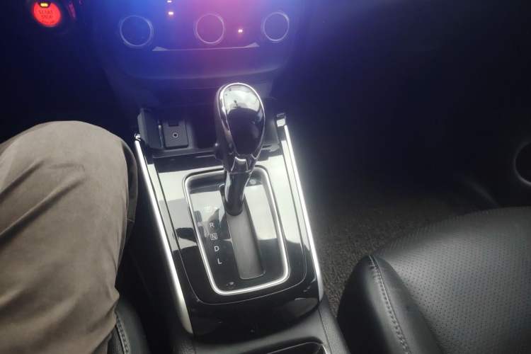 Used Nissan Sylphy 2016 1.6XV CVT Smart Enjoyment Version Gear Lever