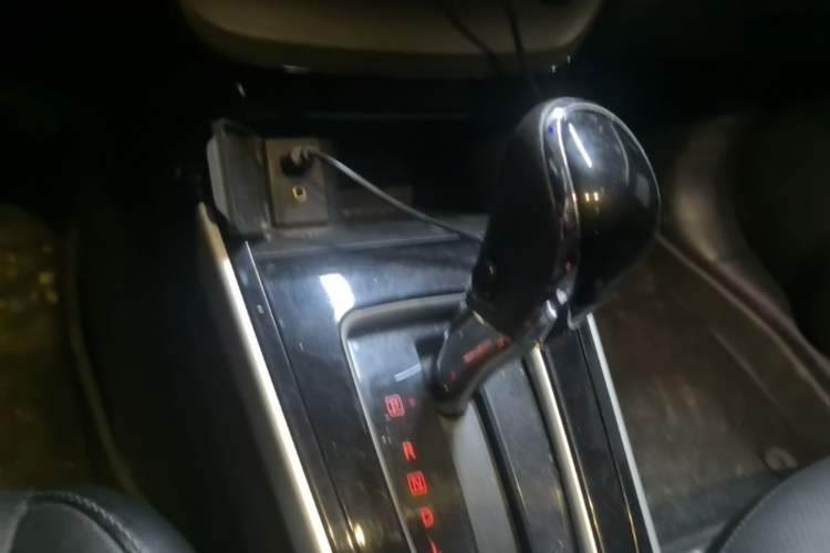 Used Nissan Sylphy 2016 1.6 XL CVT Deluxe Edition Gear Lever