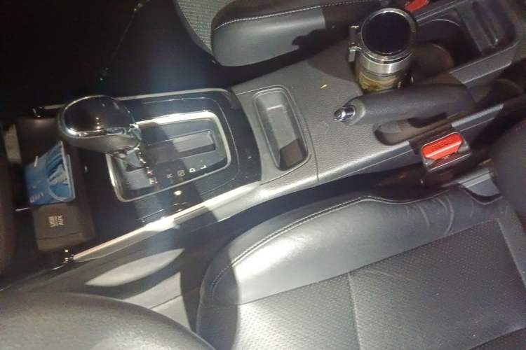 Used Nissan Sylphy 2016 1.6 XL CVT Luxury Edition Gear Lever
