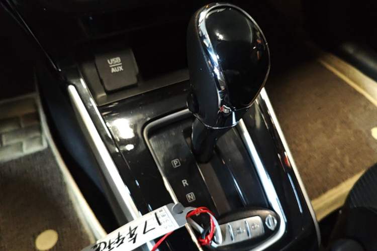 Used Nissan Sylphy 2016 1.6XV CVT Smart Enjoyment Version Gear Lever
