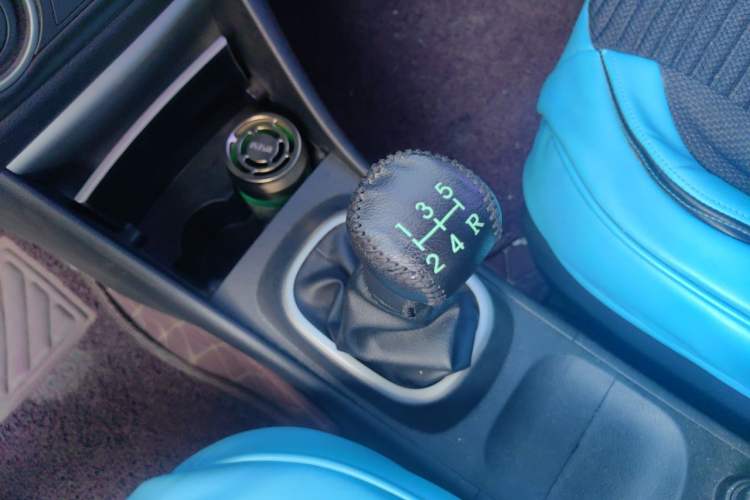 Used Nissan Sylphy 2016 Classic 1.6XL Manual Luxury Edition Gear Lever