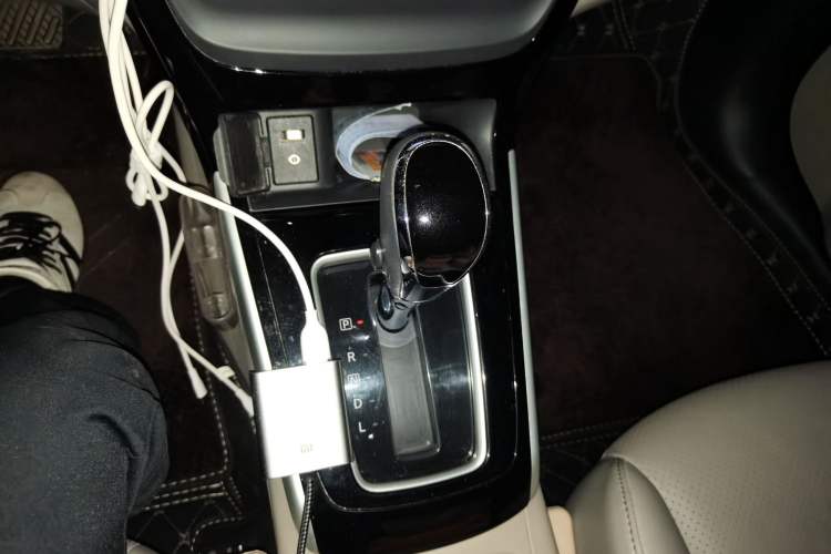 Used Nissan Sylphy 2016 1.6XV CVT Smart Enjoyment Version Gear Lever