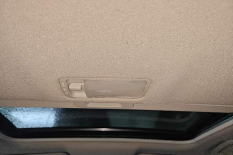 Used Nissan Sylphy 2016 1.6XV CVT Smart Enjoyment Version Headliner