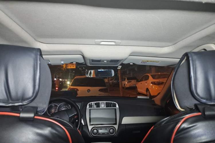 Used Nissan Sylphy 2016 Classic 1.6XE Automatic Leading Edition Headliner