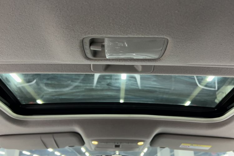 Used Nissan Sylphy 2016 1.6XV CVT Smart Enjoyment Version Headliner