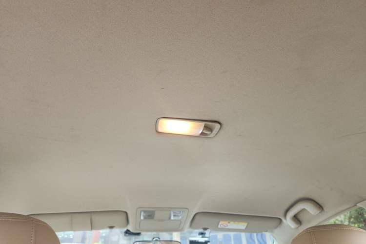 Used Nissan Sylphy 2016 Classic 1.6XE Manual Comfort Edition Headliner