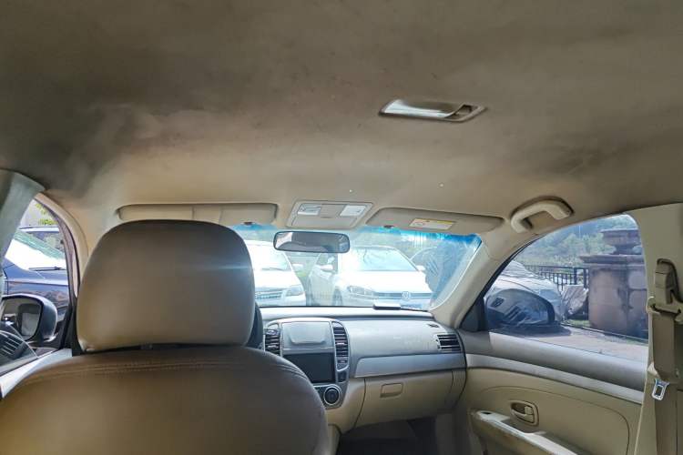Used Nissan Sylphy 2016 Classic 1.6XE Manual Comfort Edition Headliner