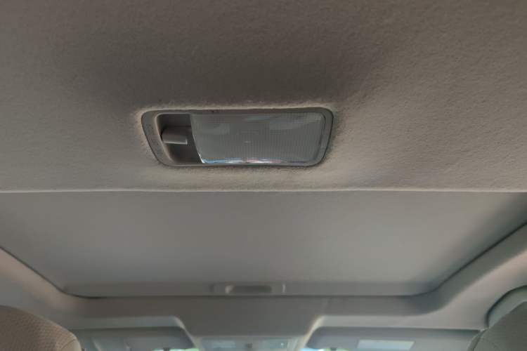 Used Nissan Sylphy 2016 Classic 1.6XL Manual Luxury Edition Headliner