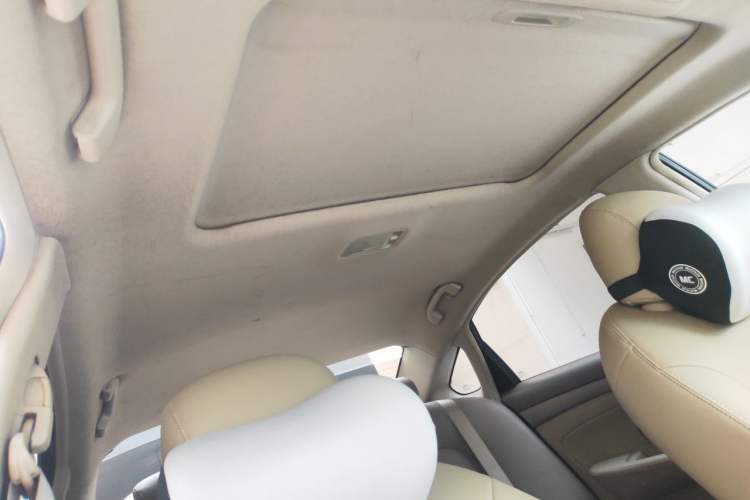 Used Nissan Sylphy 2016 Classic 1.6XE Automatic Leading Edition Headliner
