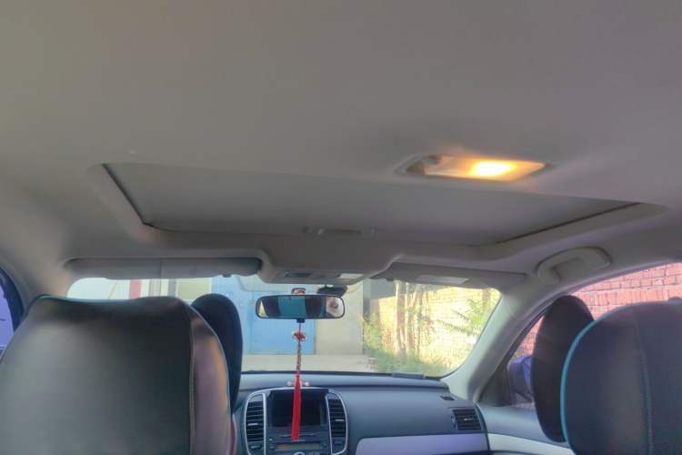 Used Nissan Sylphy 2016 Classic 1.6XL Manual Luxury Edition Headliner