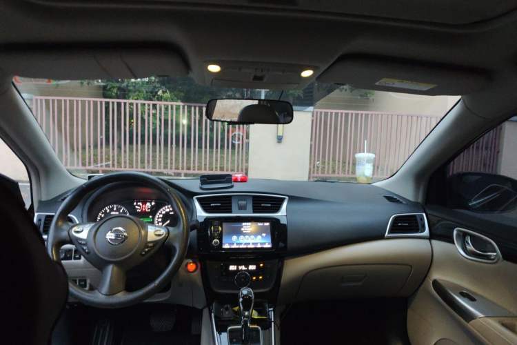 Used Nissan Sylphy 2016 1.8XV CVT Prestige Edition Headliner