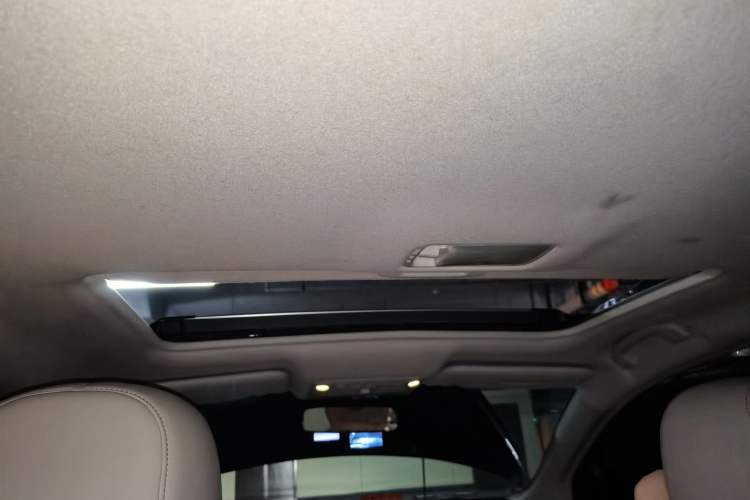 Used Nissan Sylphy 2016 1.6XV CVT Smart Enjoyment Version Headliner