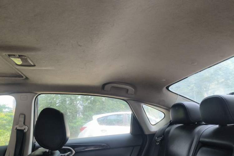 Used Nissan Sylphy 2016 1.6XV CVT Smart Enjoyment Version Headliner
