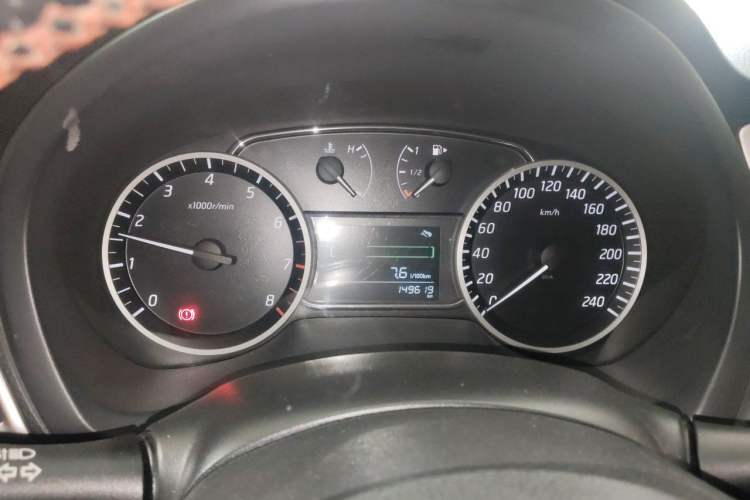 Used Nissan Sylphy 2016 1.6 XL Manual Luxury Edition Instrument Cluster