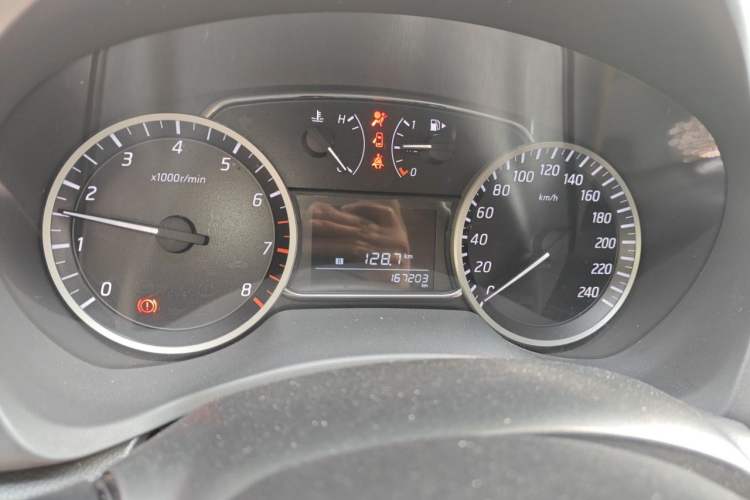 Used Nissan Sylphy 2016 1.6 XL Manual Luxury Edition Instrument Cluster