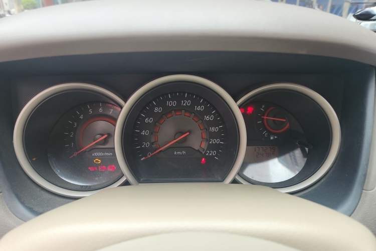 Used Nissan Sylphy 2016 Classic 1.6XE Manual Comfort Edition Instrument Cluster