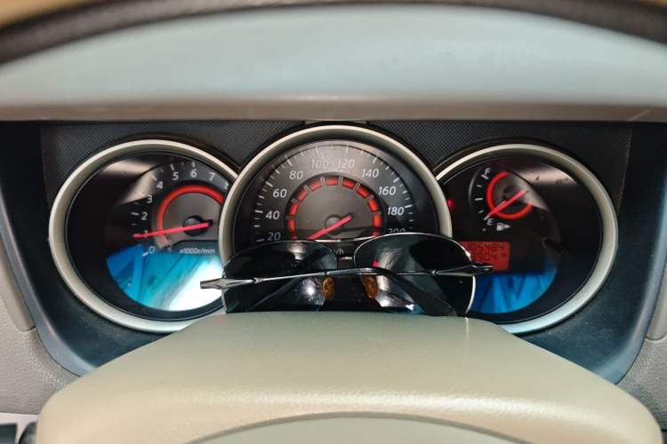 Used Nissan Sylphy 2016 Classic 1.6XE Automatic Comfort Edition Instrument Cluster