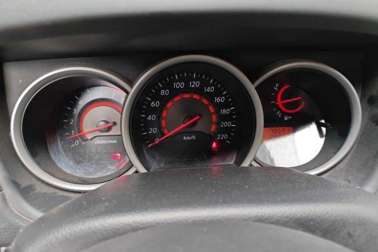 Used Nissan Sylphy 2016 Classic 1.6XE Manual Leading Edition Instrument Cluster