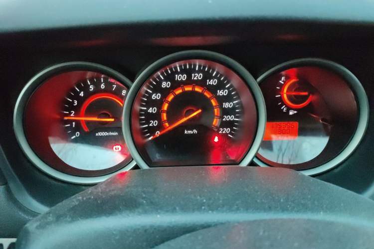 Used Nissan Sylphy 2016 Classic 1.6XE Automatic Comfort Edition Instrument Cluster