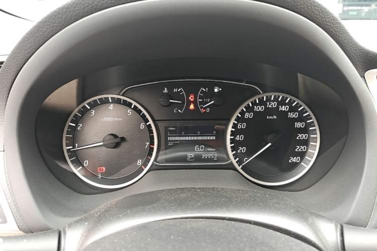 Used Nissan Sylphy 2016 1.6 XL CVT Deluxe Edition Instrument Cluster