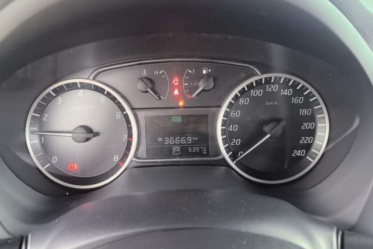 Used Nissan Sylphy 2016 1.6 XL CVT Deluxe Edition Instrument Cluster