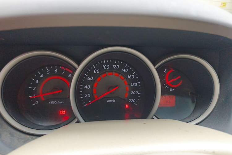 Used Nissan Sylphy 2016 Classic 1.6XE Automatic Comfort Edition Instrument Cluster